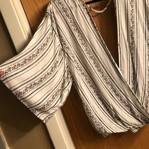 Daytrip flowy blouse. XL White with design